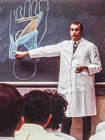 Picture of Branislav Vidic instructing a class Picture of Branislav Vidic instructing a class